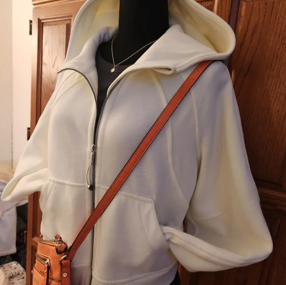 Lululemon oversized scuba full zip hoodie, color: Lemon Sorbet - Picture 6 of 14